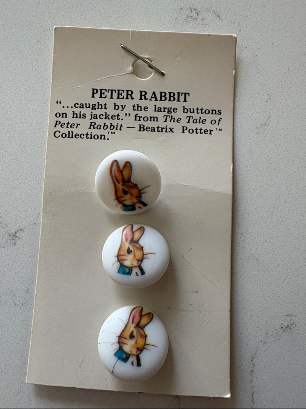 Peter Rabbit White Decorative Button Set - 3 Pack - Picture 3 of 3